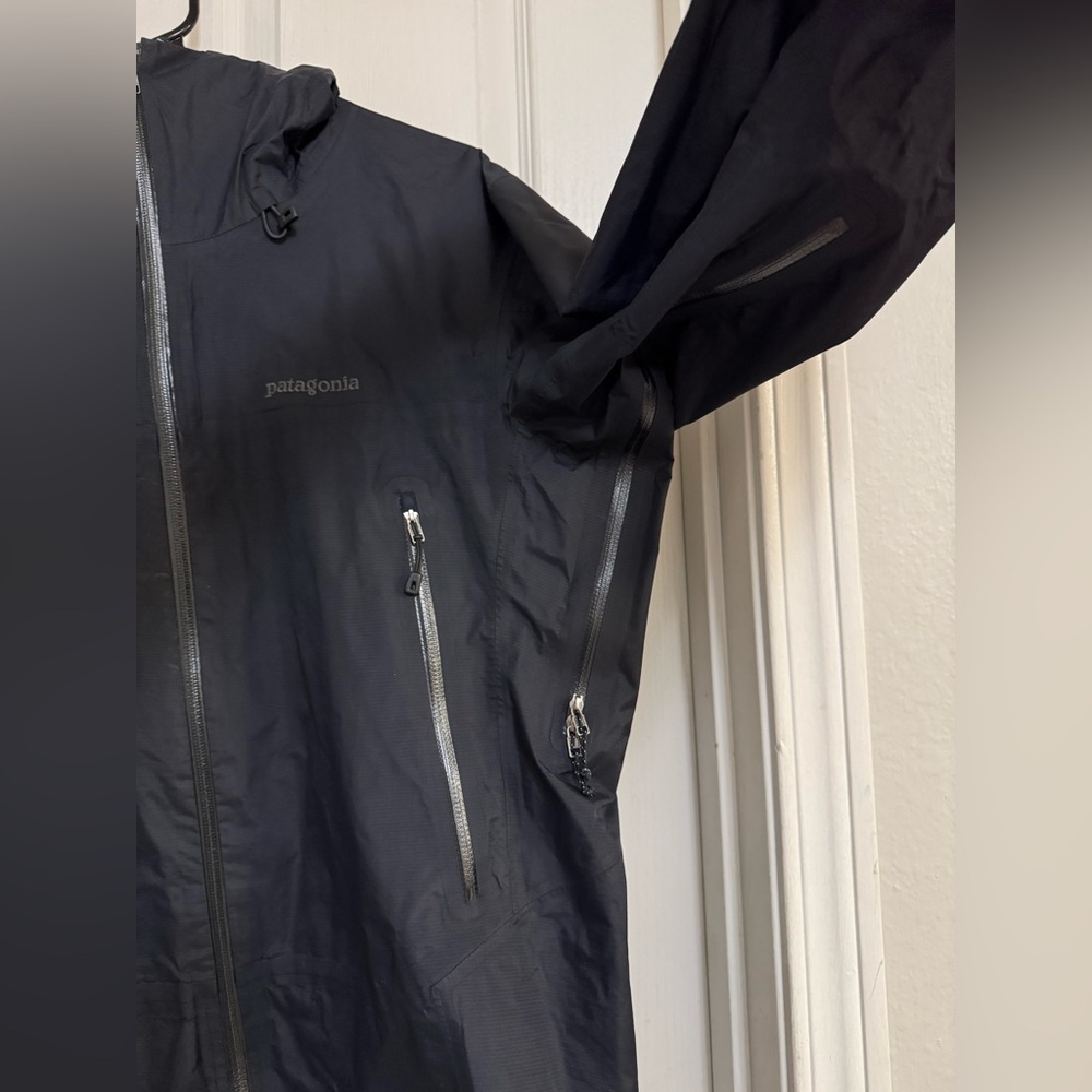 Patagonia M’s Super Cell Jacket – GORE-TEX Paclite® – Size M – Black - Picture 7 of 16